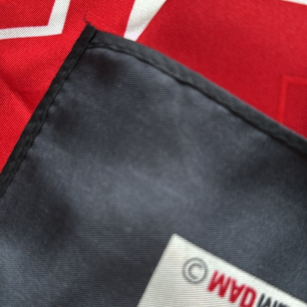 Mad Men Limited Edition Silk Collector Scarf End of an Era Red and Black - Picture 10 of 11